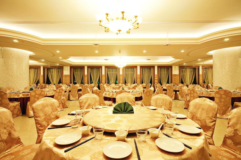 Yaling Hotel Маґун Екстер'єр фото